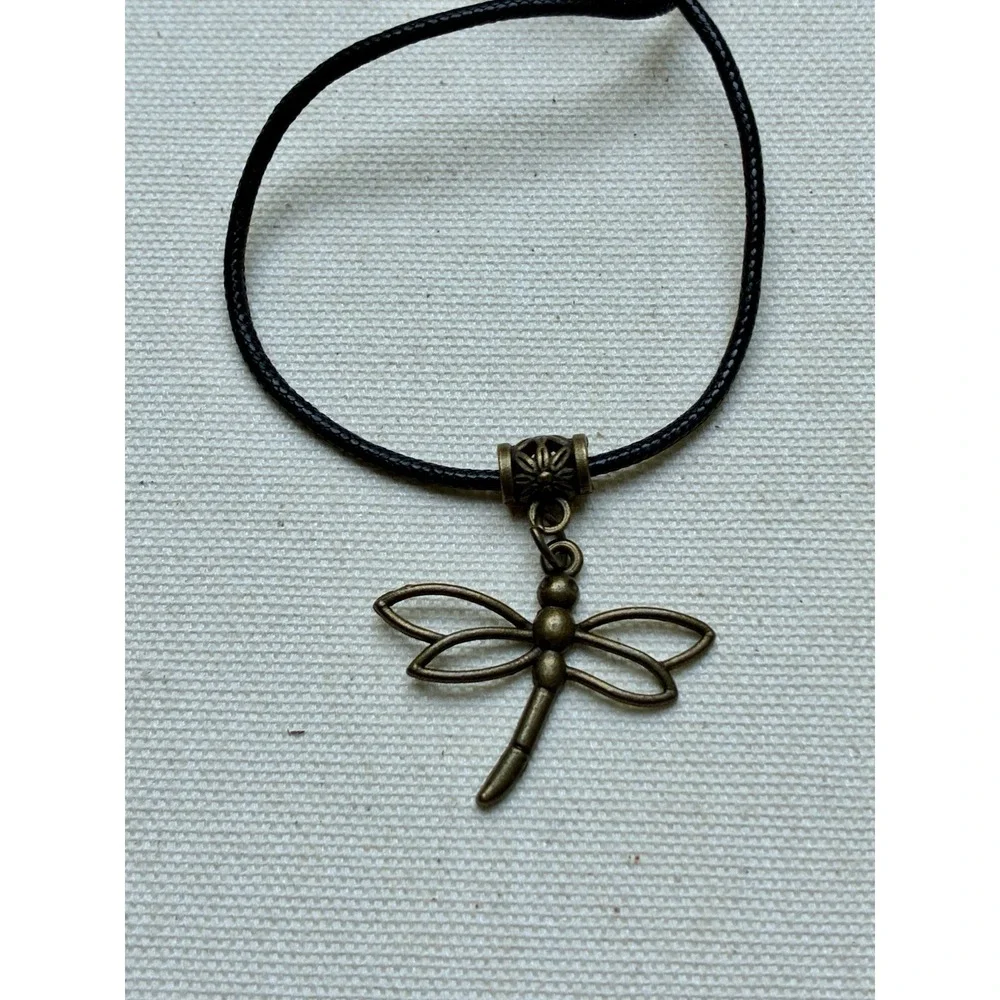 N/A dragonfly pendant